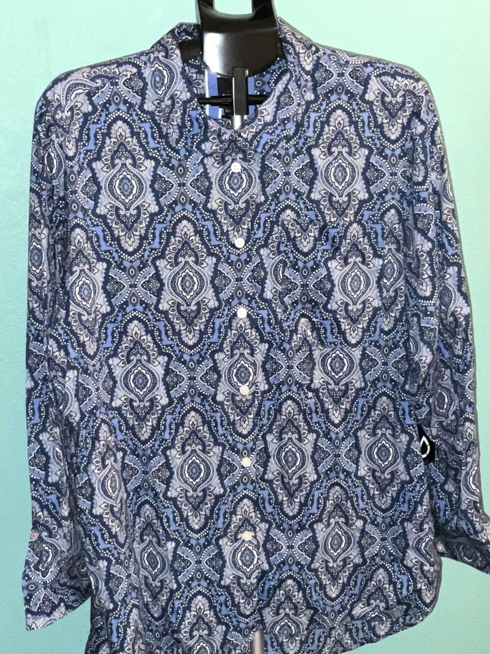 Nautica Blue Paisley/Batik Button Down Long Sleeve Shirt. Men’s XL. NWT